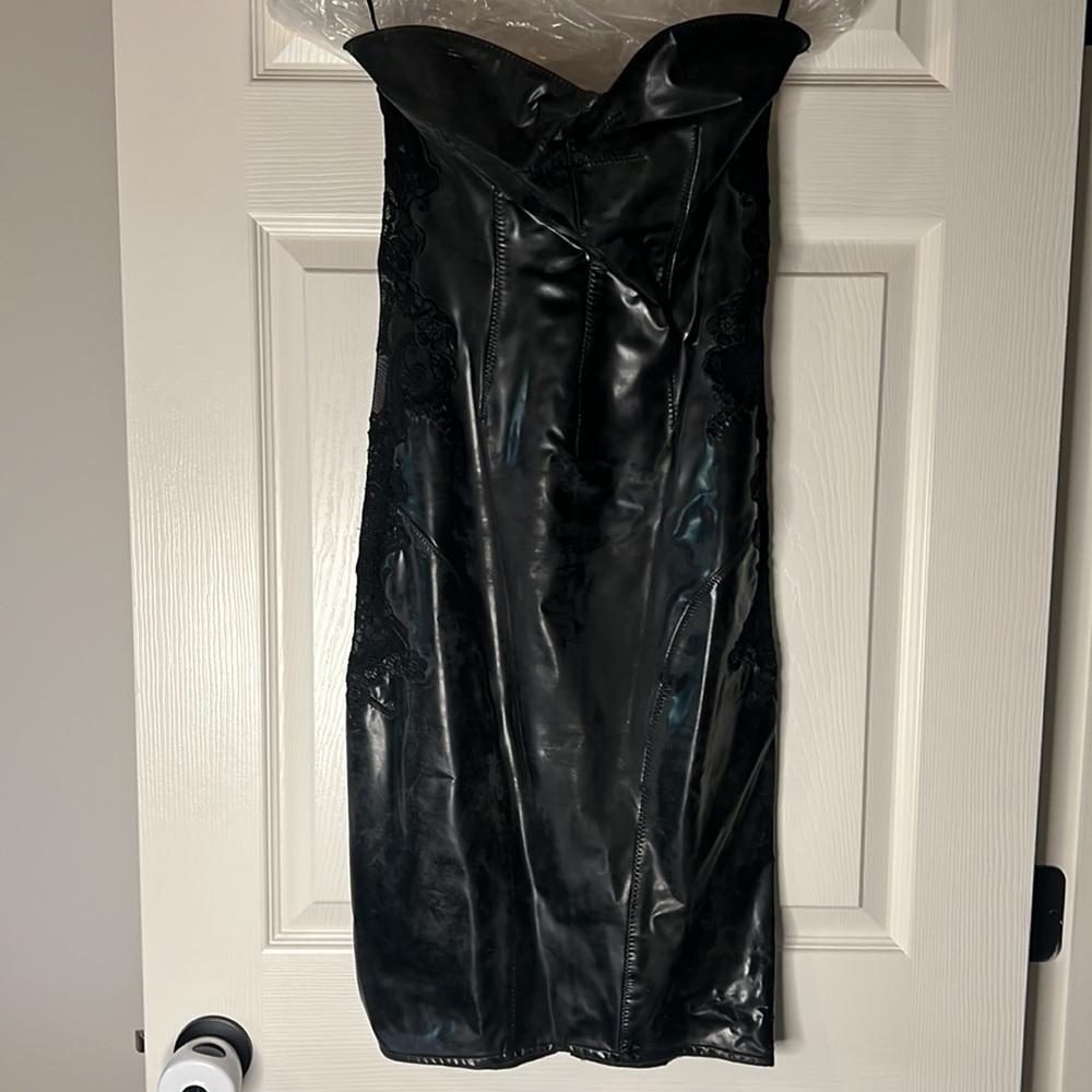 Dolce & Gabbana Lace Strapless Dress